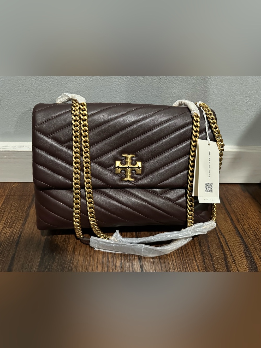 Tory Burch Kira Chevron Convertible Shoulder Bag - limited color Tempranillo - Picture 4 of 16